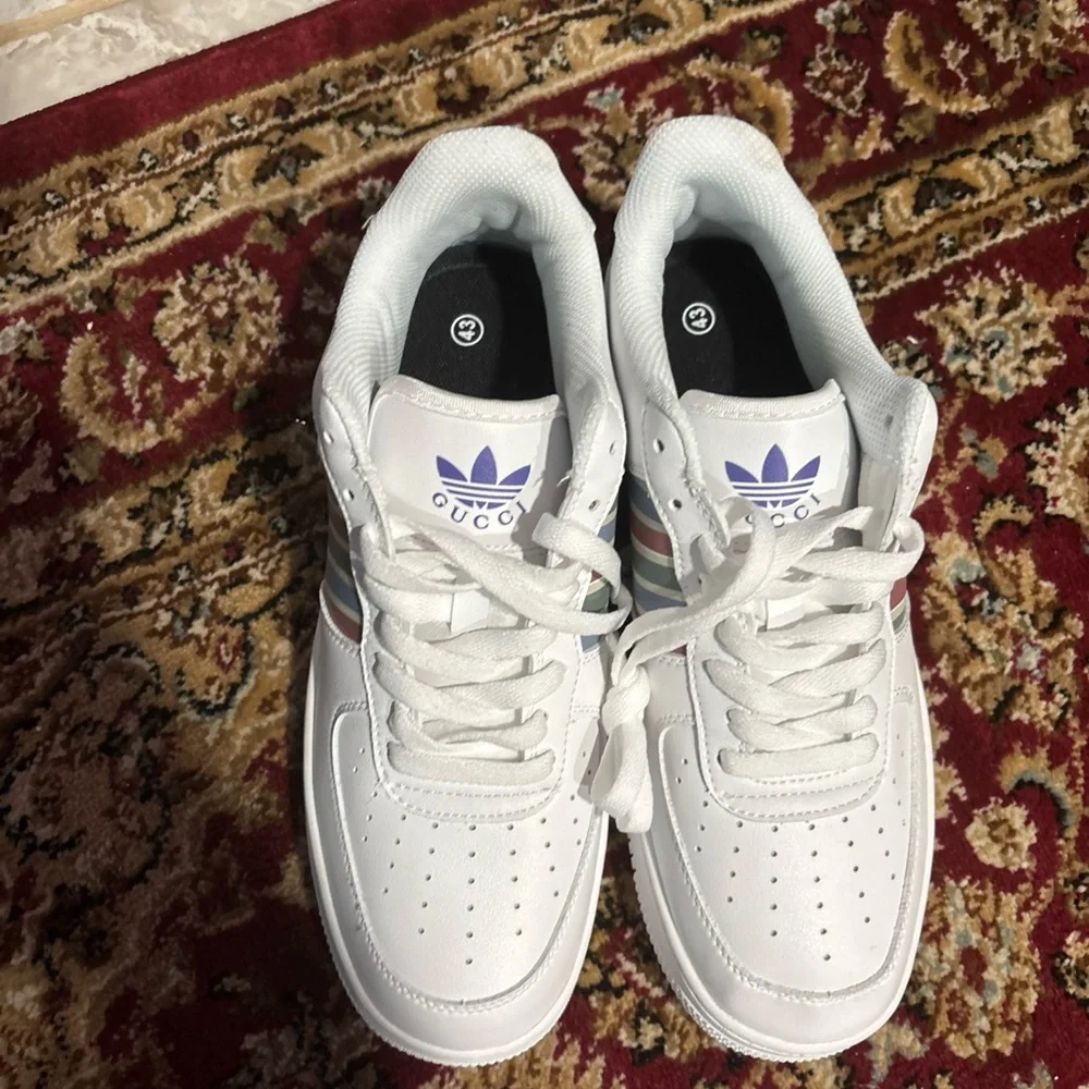 Gucci White Sneakers with Multicolor Stripes